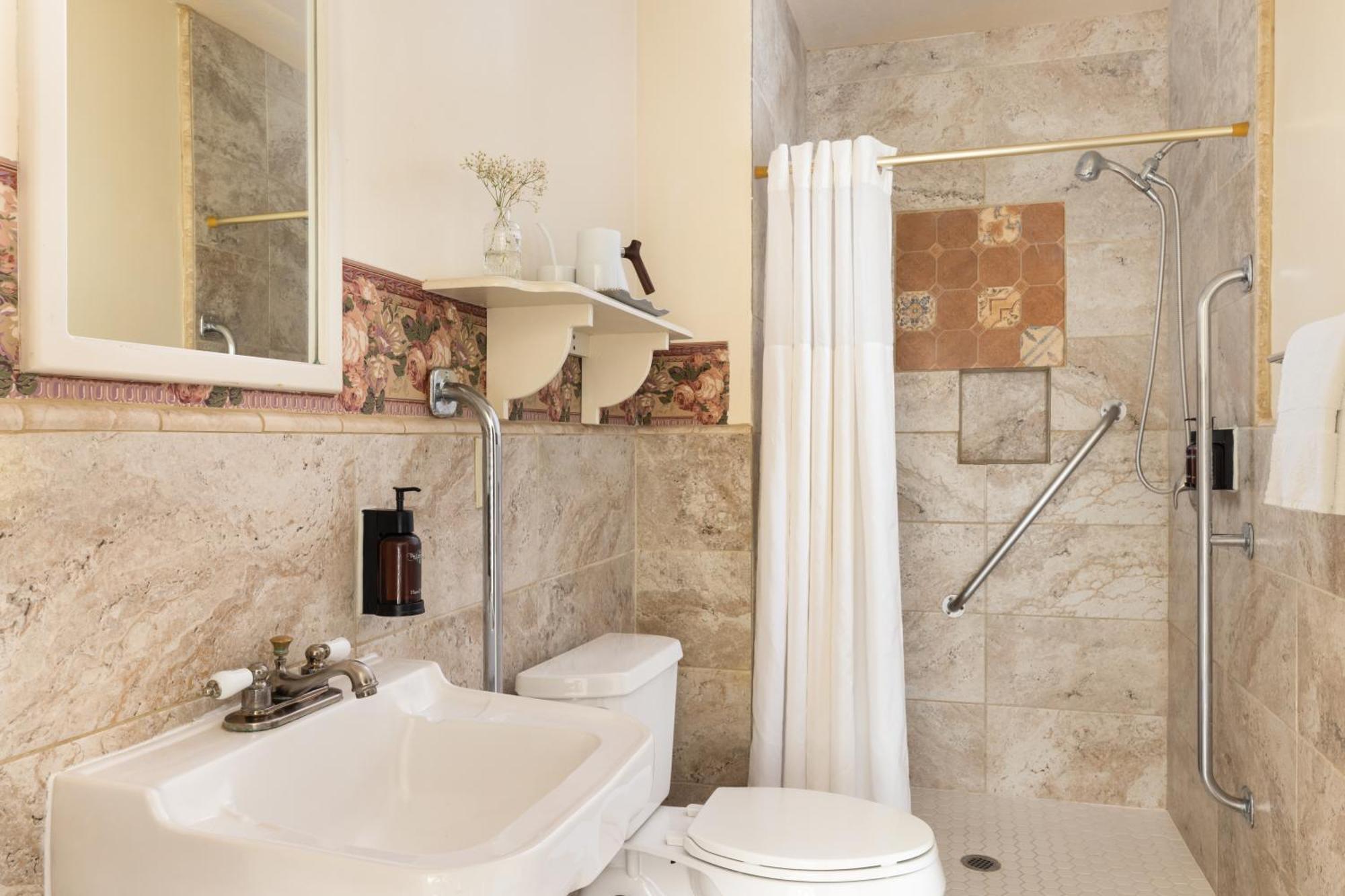 Centrella Hotel, A Kirkwood Collection Hotel Pacific Grove Rom bilde